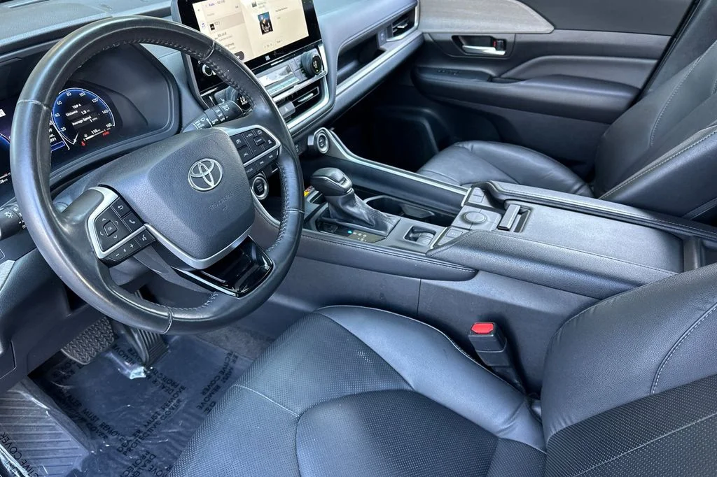 2024 Toyota Grand Highlander Limited - Photo 10