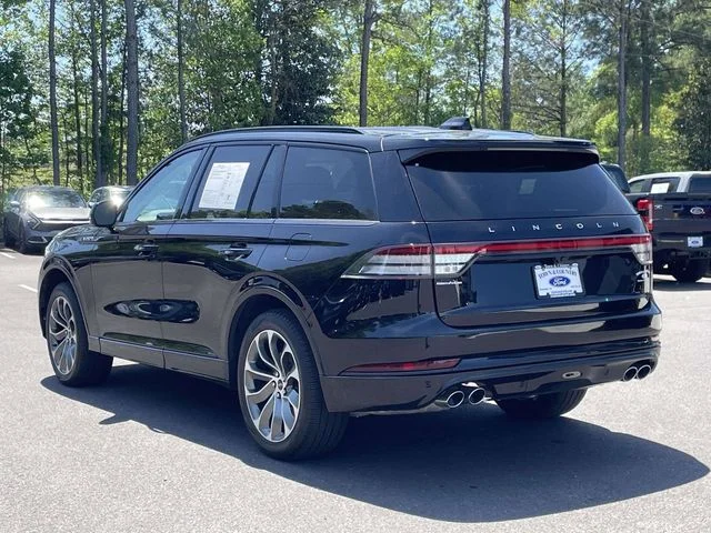 Used 2025 Infinite Black Metallic Lincoln Premiere image 26