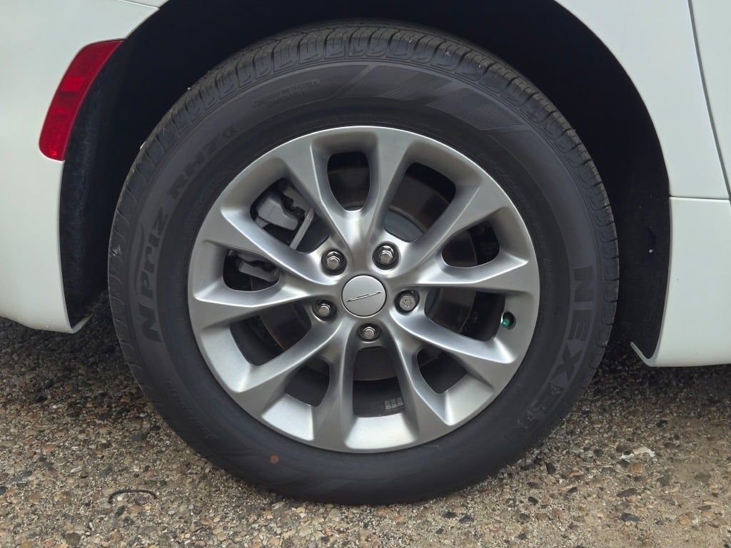 Photo 12