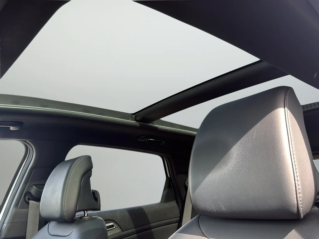 Used 2024 White Kia X-Line image 17
