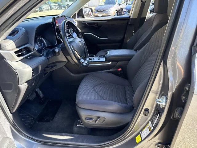 Used 2023 Gray Toyota LE image 22