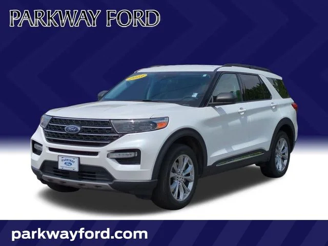 Used 2023 White Ford XLT image 1