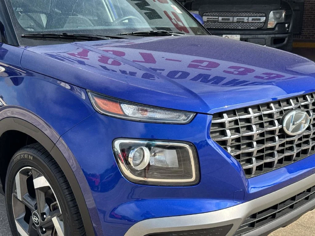 Used 2025 Blue Hyundai SEL image 3
