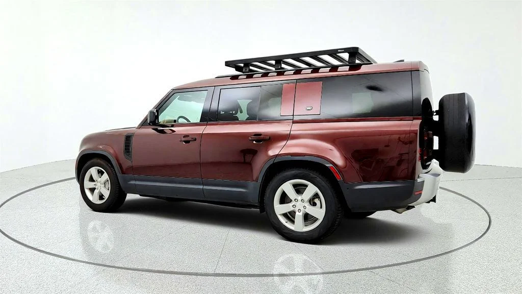 2023 Land Rover Defender SE - Photo 7