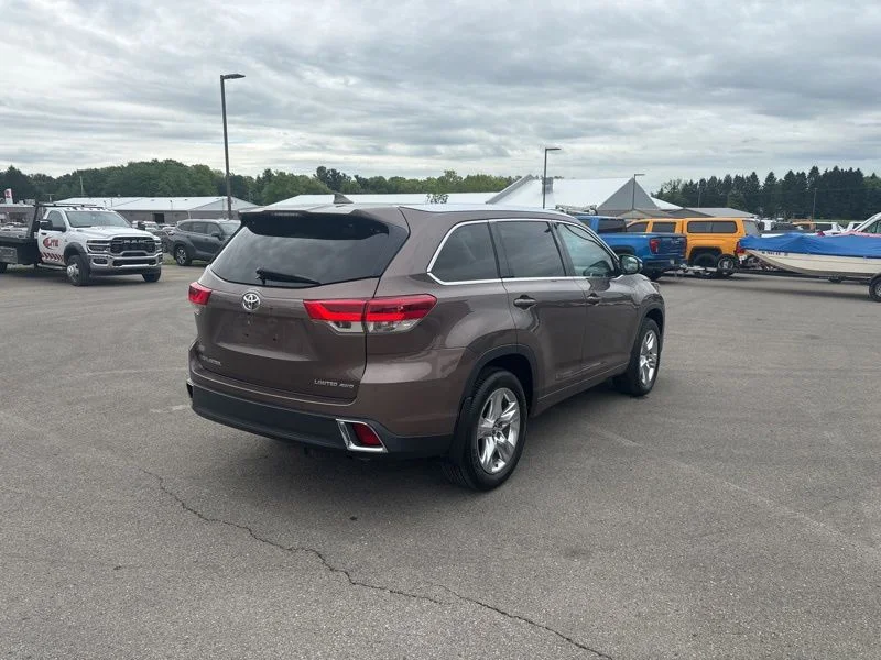 Used 2017 Brown Toyota Limited image 3