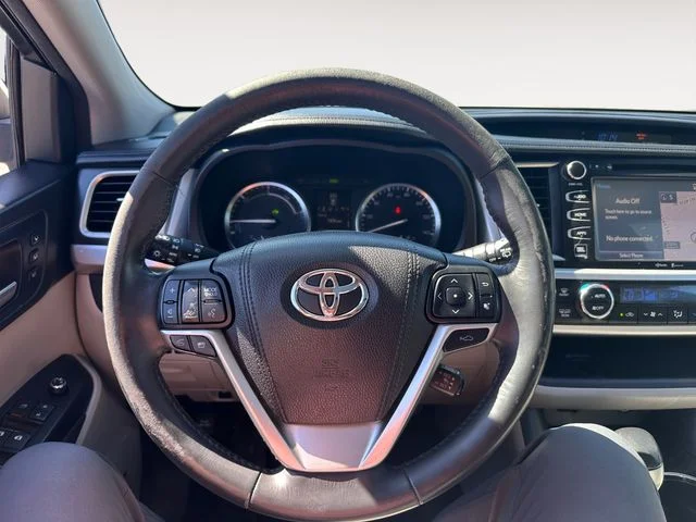 Used 2015 White Toyota Limited Platinum image 11