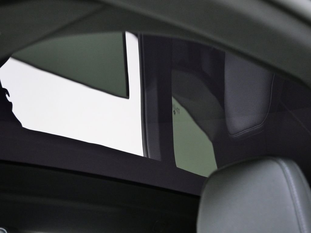 2026 BMW iX 60 - Photo 19