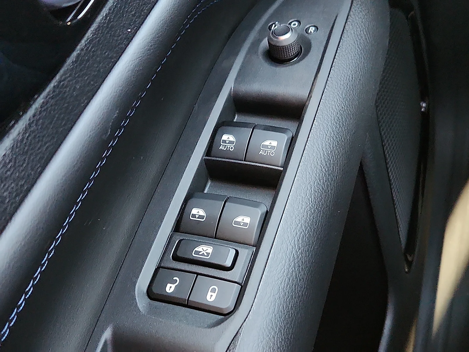 New 2026 PL4 Joose Jeep LATITUDE ALTITUDE 4X4 image 17