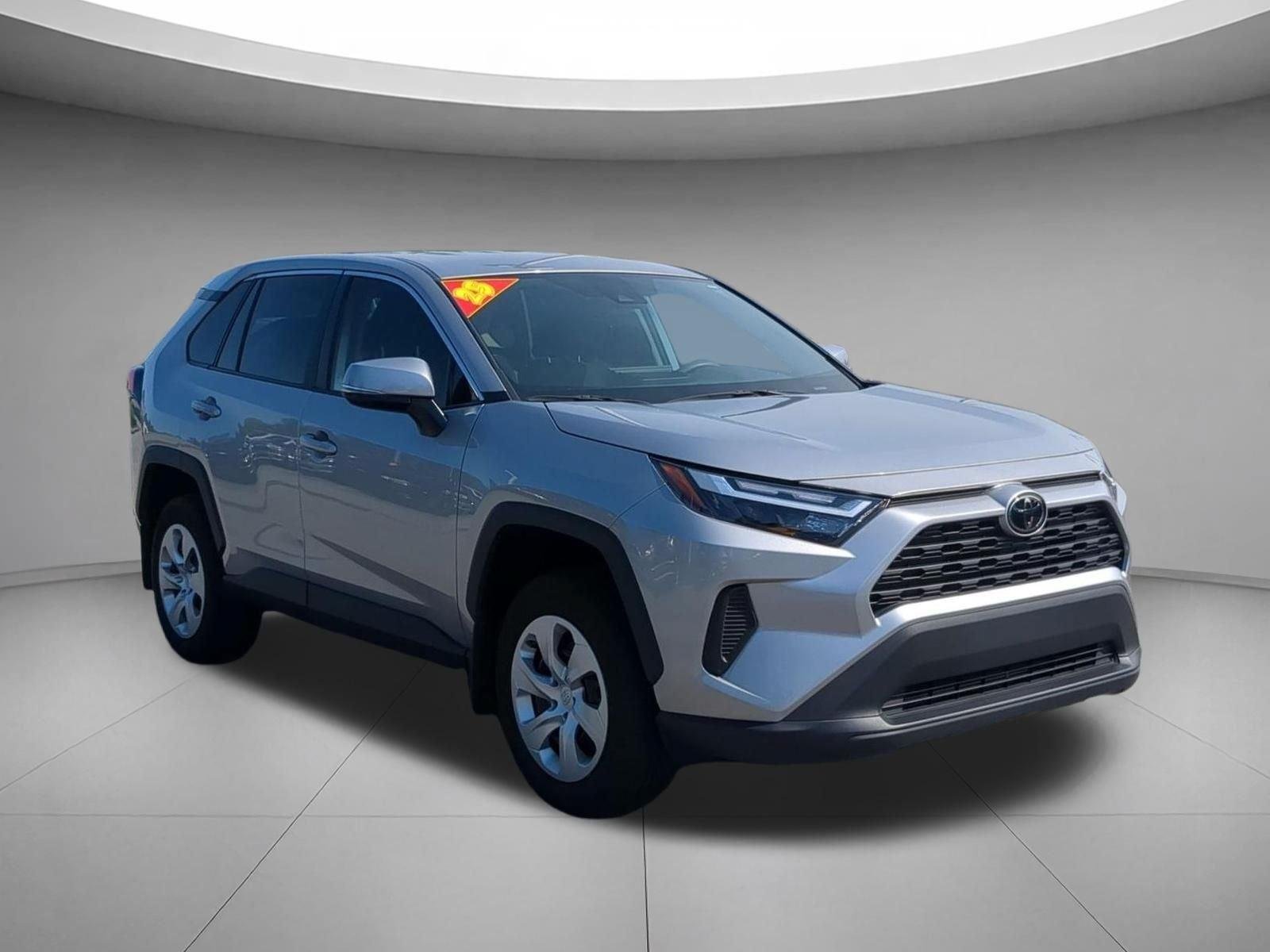 Used 2025 Silver Sky Metallic Toyota LE image 7