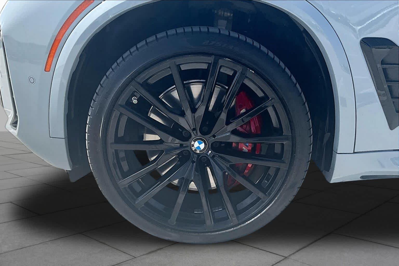 Used 2024 Brooklyn Grey Metallic BMW M60i image 10