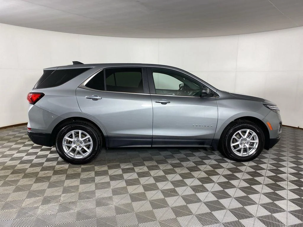 Used 2024 Sterling Gray Metallic Chevrolet LT image 10