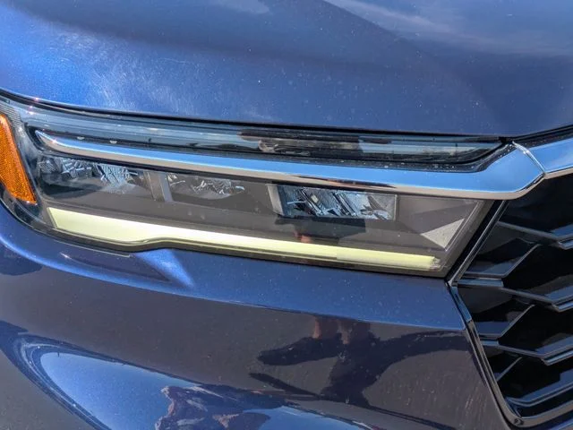 Used 2023  Honda Touring image 9