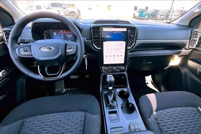 New 2026 Marsh Gray Ford XLT image 17