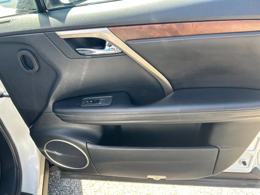 Used 2020 White Lexus 350L image 24