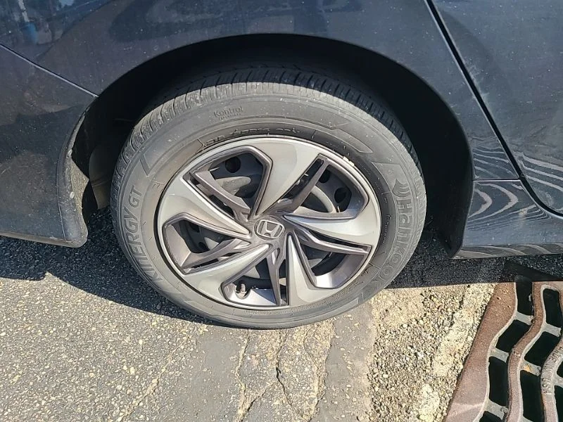 Used 2020  Honda LX image 8