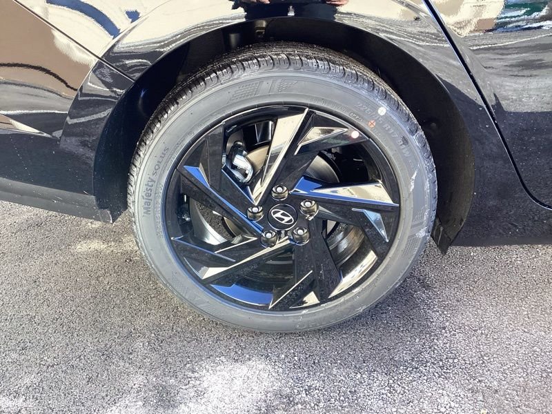New 2026 Black Hyundai SEL Sport image 9