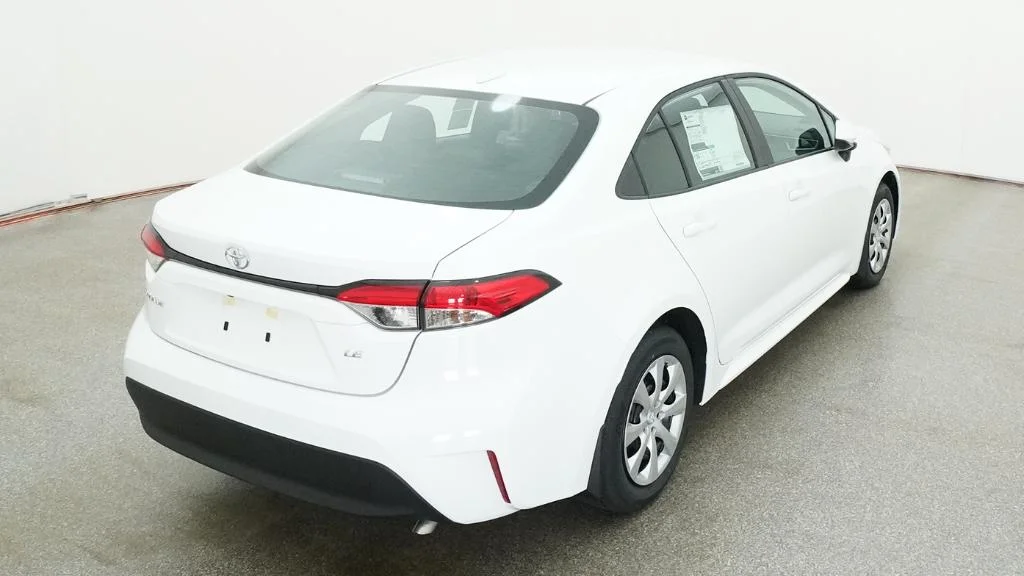 New 2026 Ice Cap Toyota LE image 16