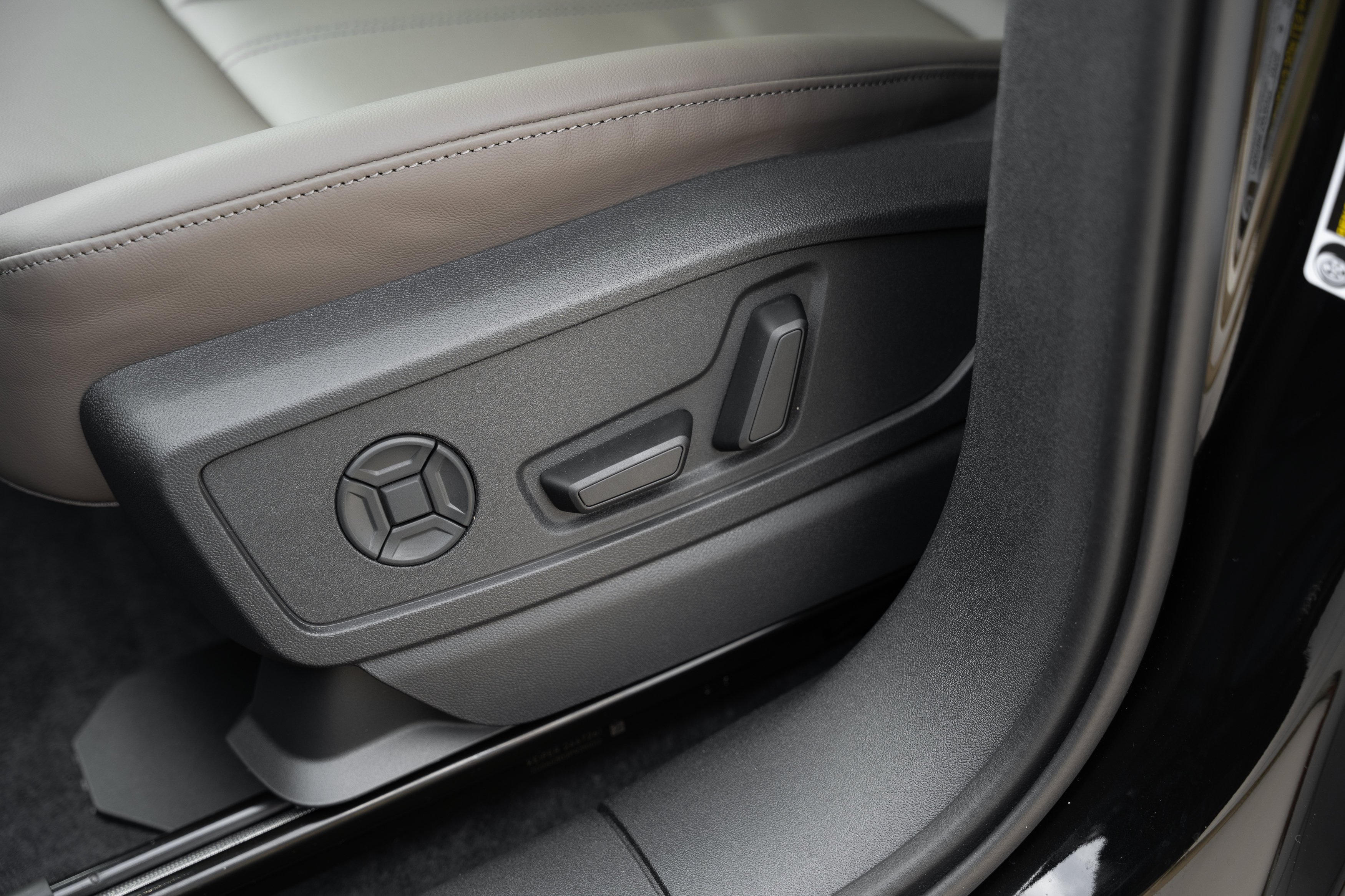 New 2026 Mythos Audi Premium Plus image 23