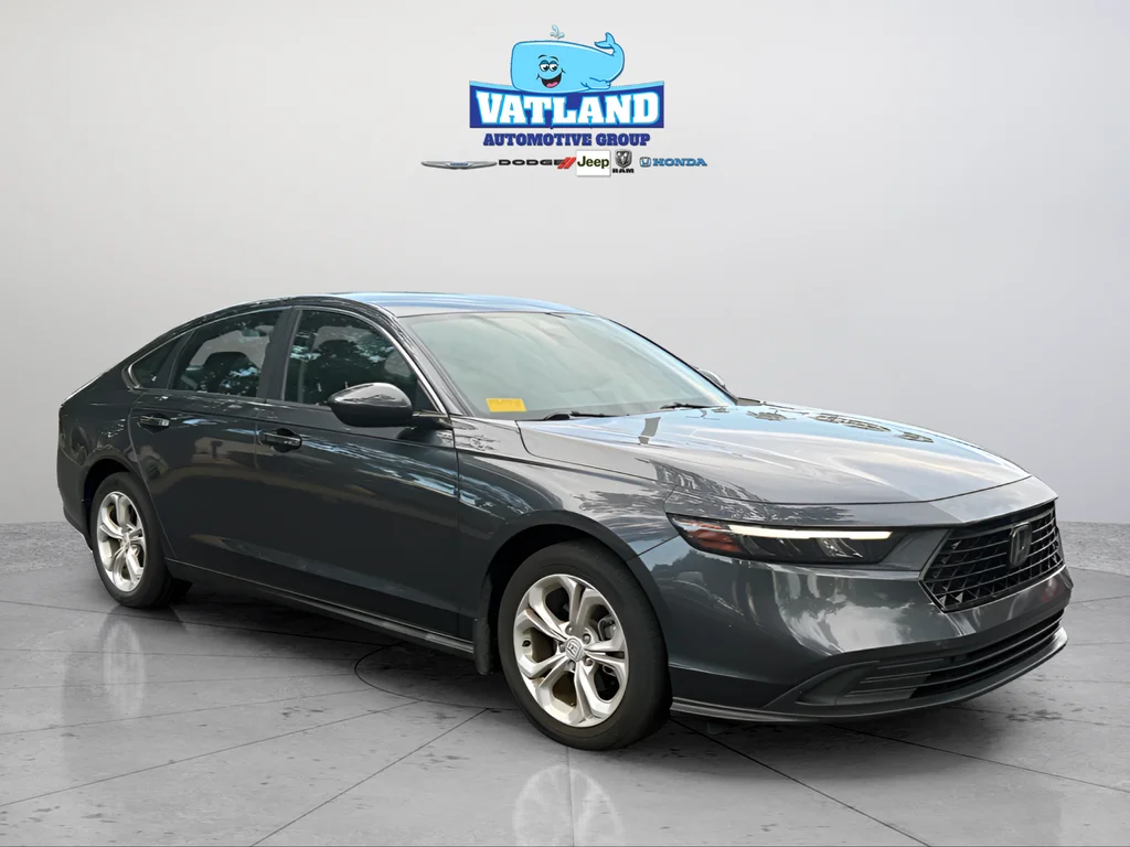 Certified Used 2023 Meteorite Gray Metallic Honda LX image 7