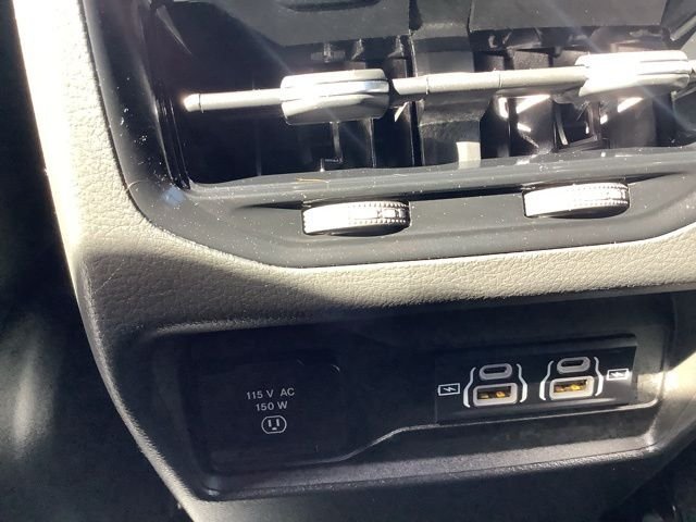 Used 2023 Bright White Clearcoat Jeep Altitude X image 29