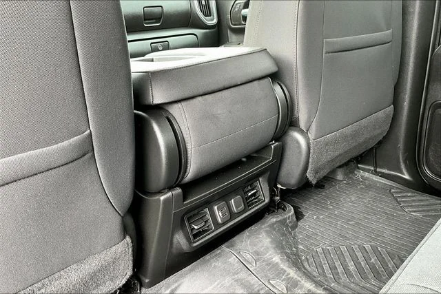 Used 2022 Blue Chevrolet LT image 11