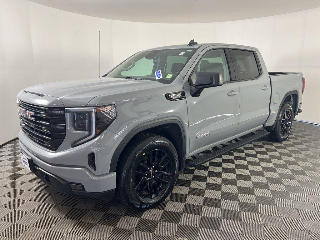 Used 2024 Gray GMC Elevation image 29