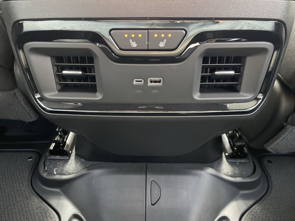 2026 GMC Sierra 3500HD AT4 - Photo 22