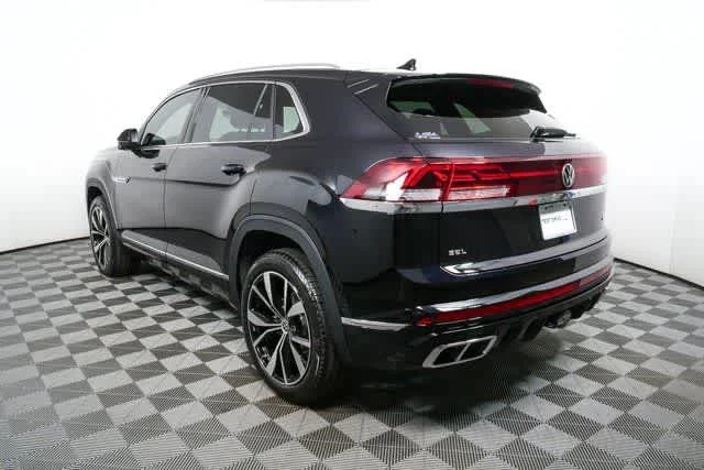 New 2026 Deep Black Pearl Volkswagen 2.0T SEL Premium R-Line image 31