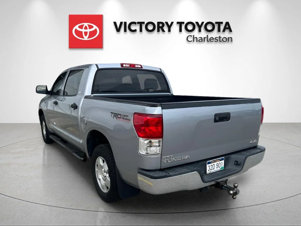 Used 2013 Silver Toyota Grade image 2