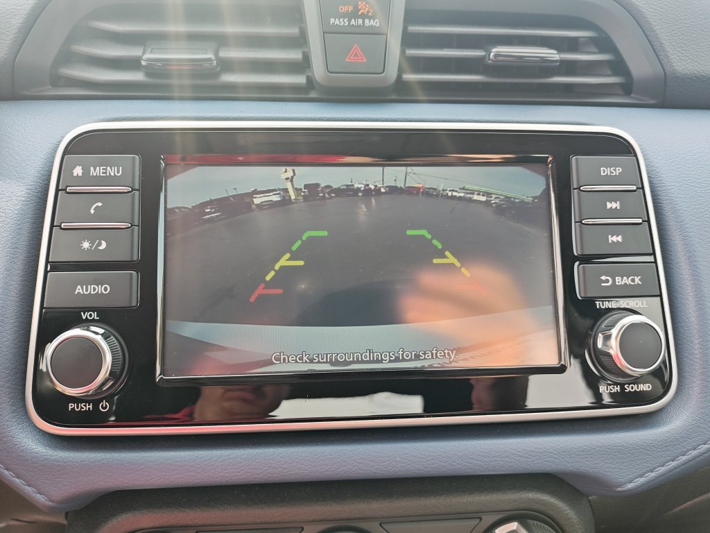 Used 2025 Silver Nissan 1.6 SV image 22