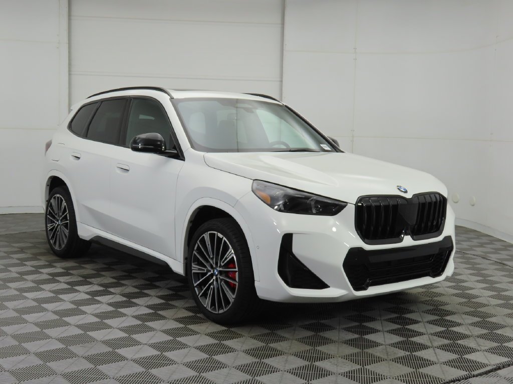 Certified Used 2026 Alpine White BMW xDrive28i image 4