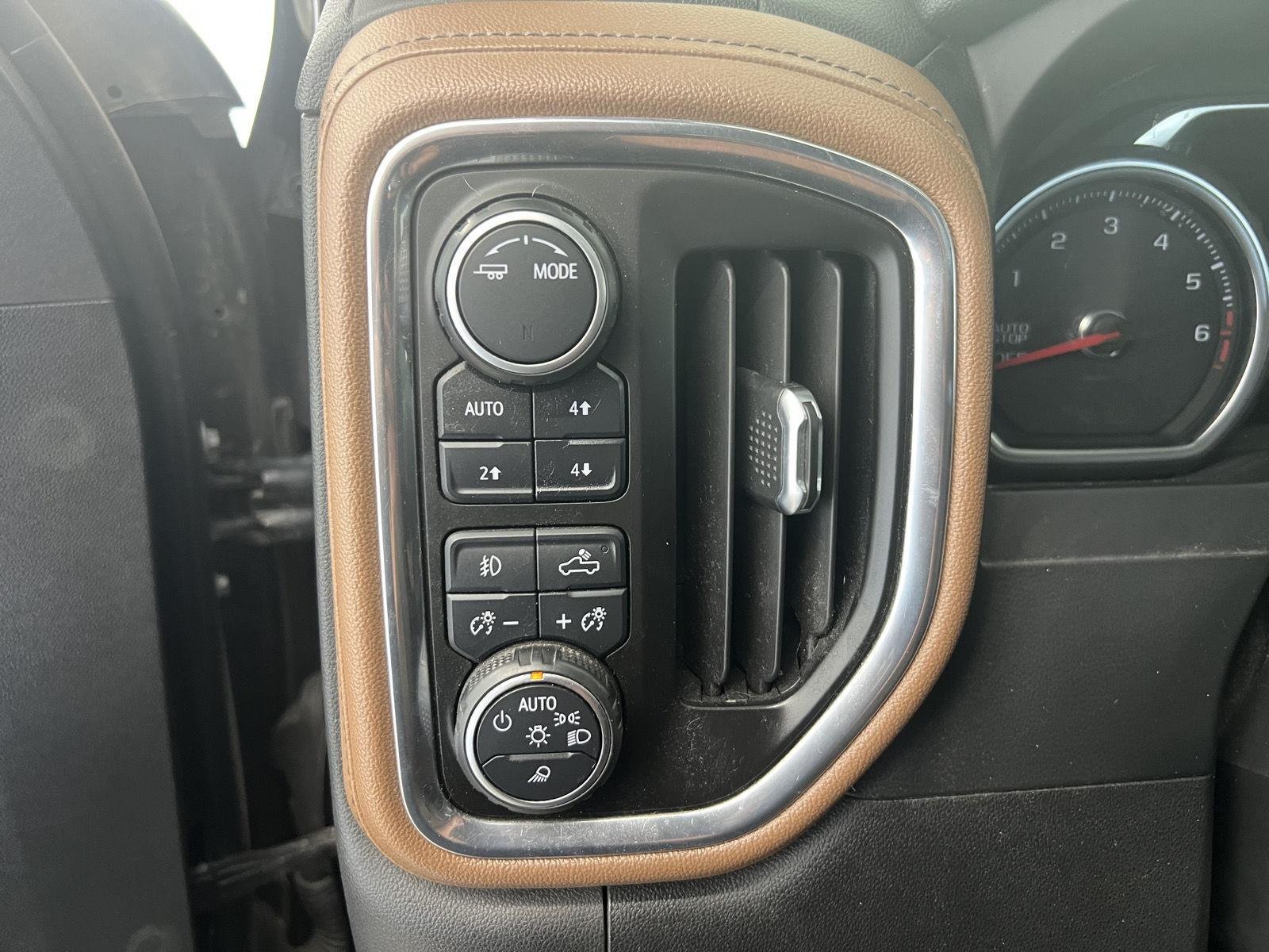 Used 2021 BLACK Chevrolet High Country image 16