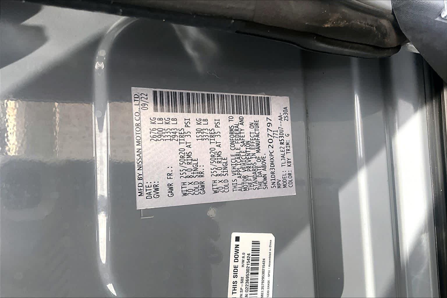 Certified Used 2023 Solid Gray/Super Black Nissan Platinum image 34