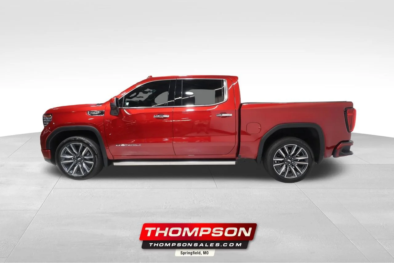 2024 GMC Sierra 4WD Crew Cab Short Box Denali's photo