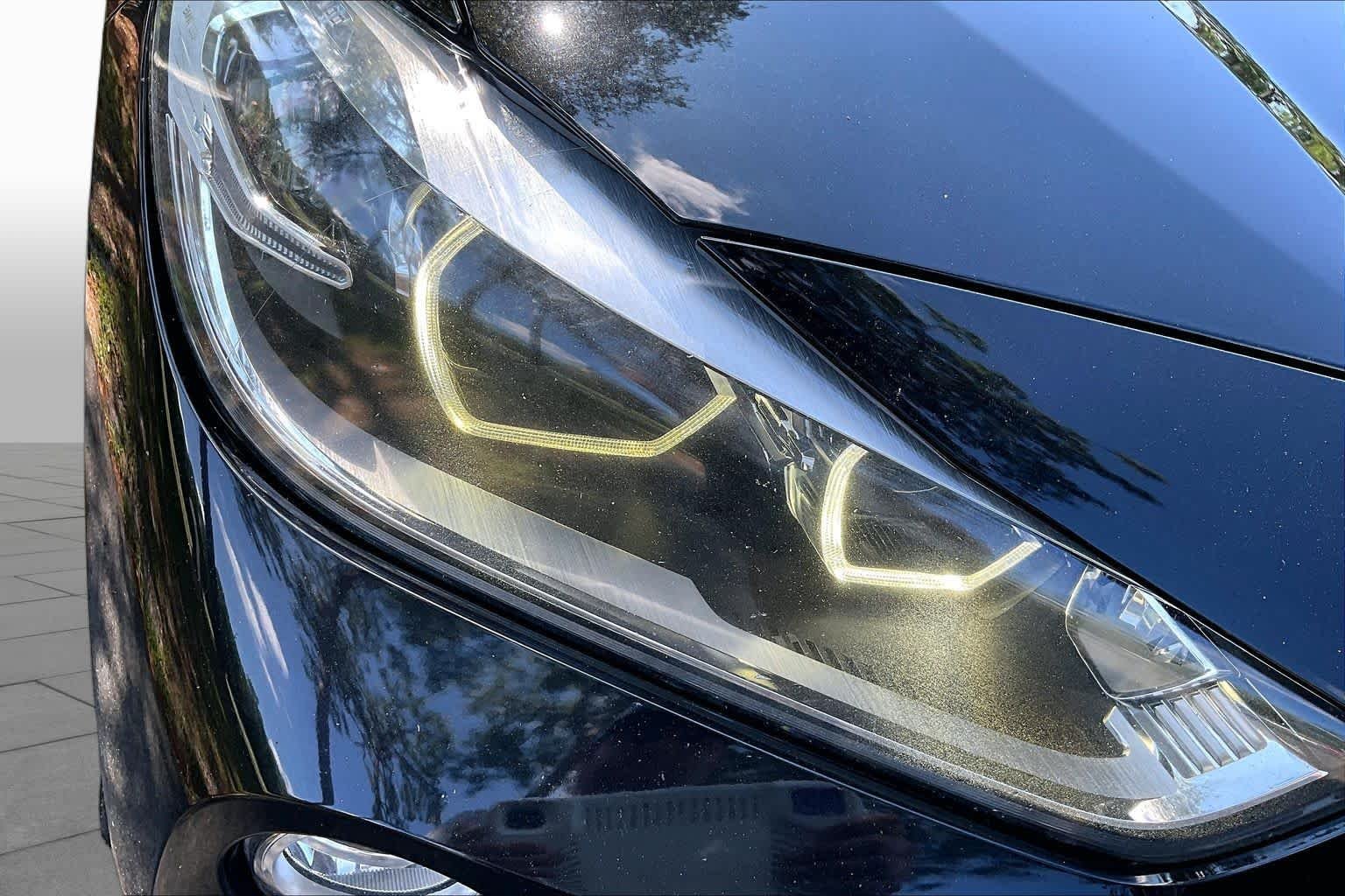 Used 2018 Black Sapphire Metallic BMW xDrive28i image 28