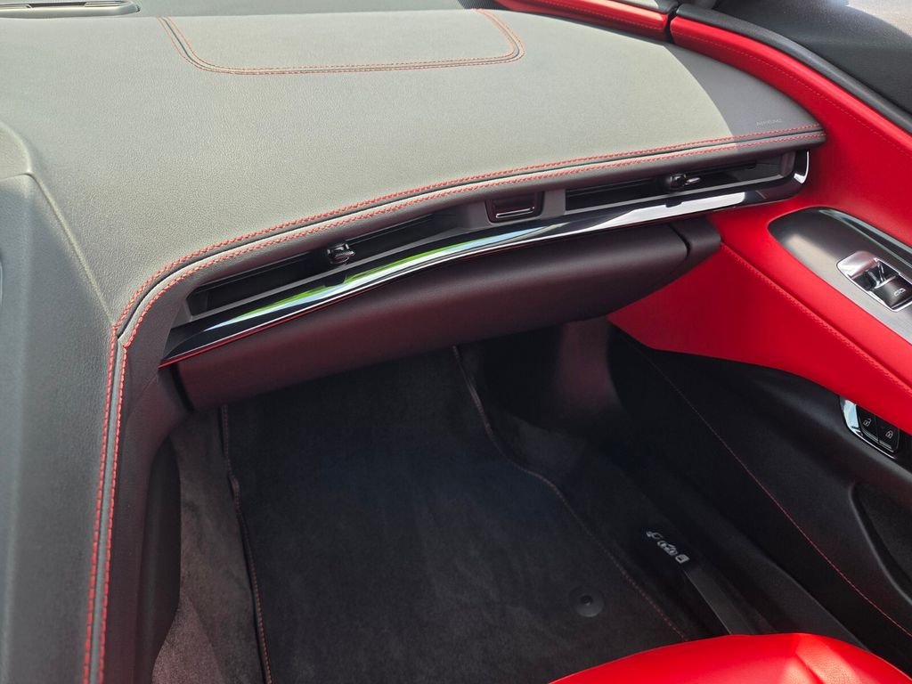 Used 2024 White Chevrolet Stingray image 26