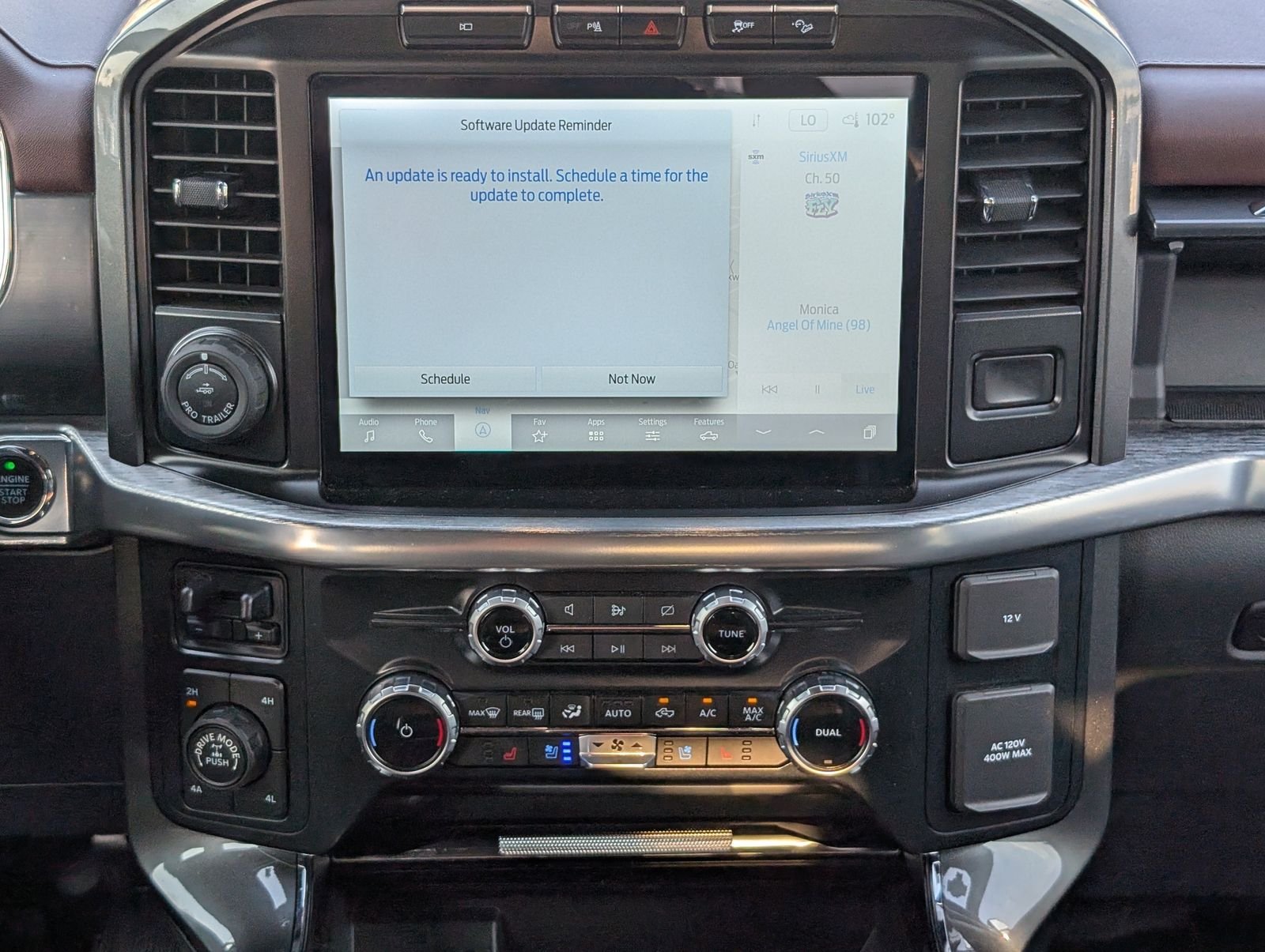 Used 2023 Oxford White Ford Lariat image 17