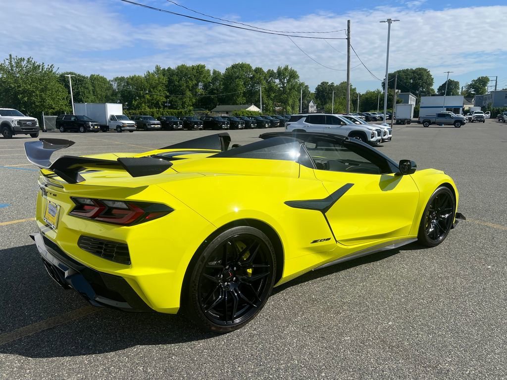Used 2023 Accelerate Yellow Metallic Chevrolet 3LZ image 6