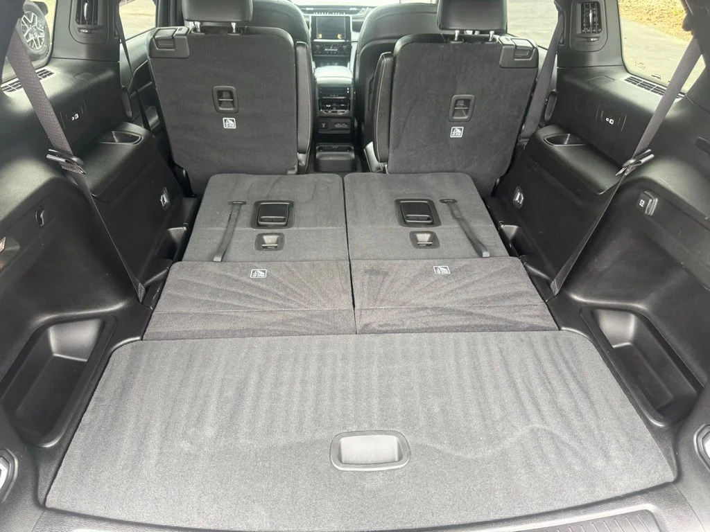 Used 2024 Black Jeep Altitude X image 52