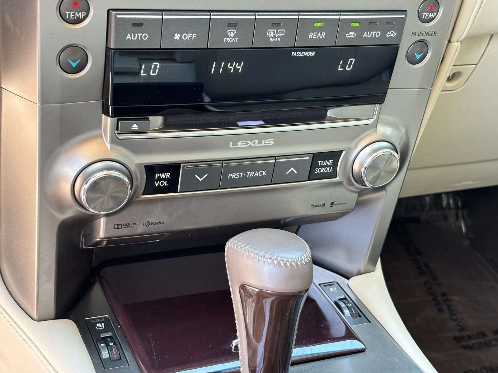 Used 2019 Starfire Pearl Lexus 460 image 25