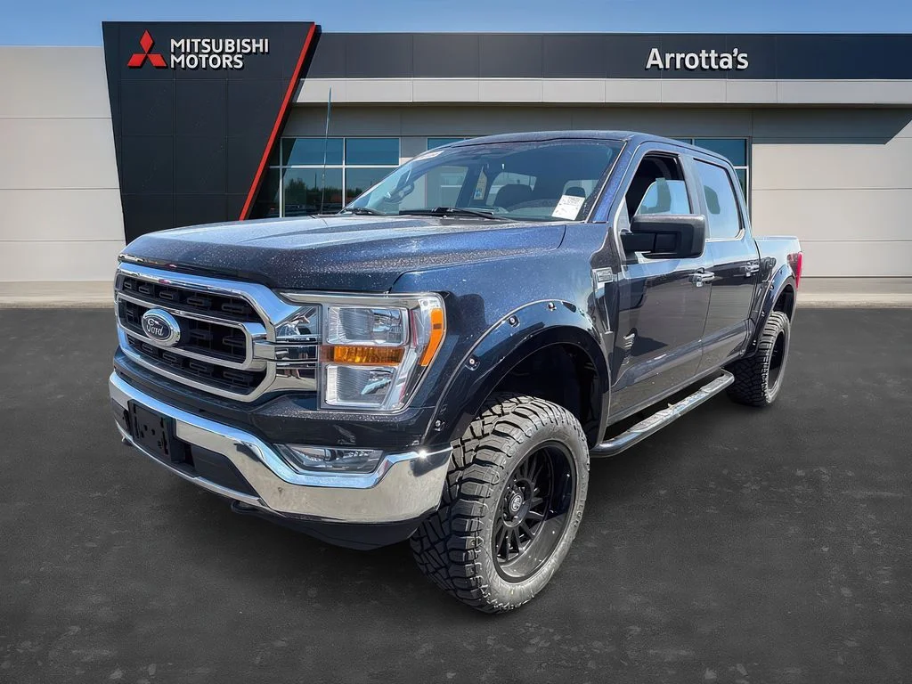 Used 2022 Antimatter Blue Metallic Ford XLT image 1