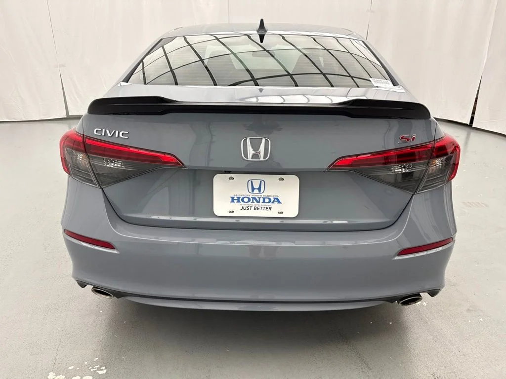 Used 2023  Honda Si image 7