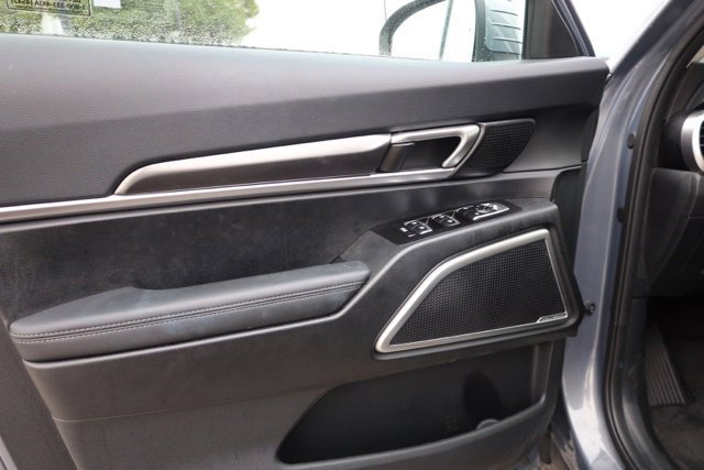 Used 2025 Silver Kia LX image 21