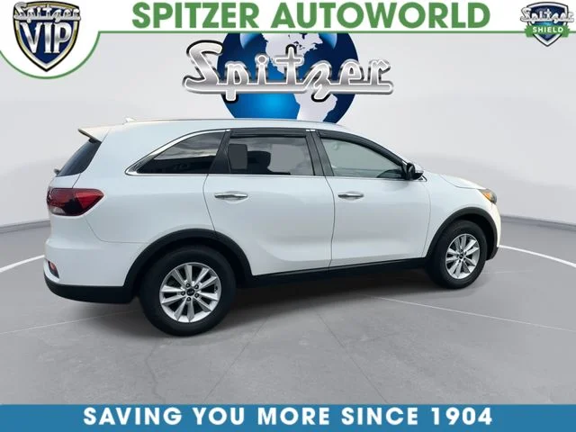 Used 2019 White Kia LX image 9