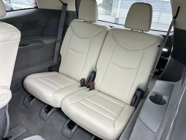 Used 2020 White Cadillac Premium Luxury image 28