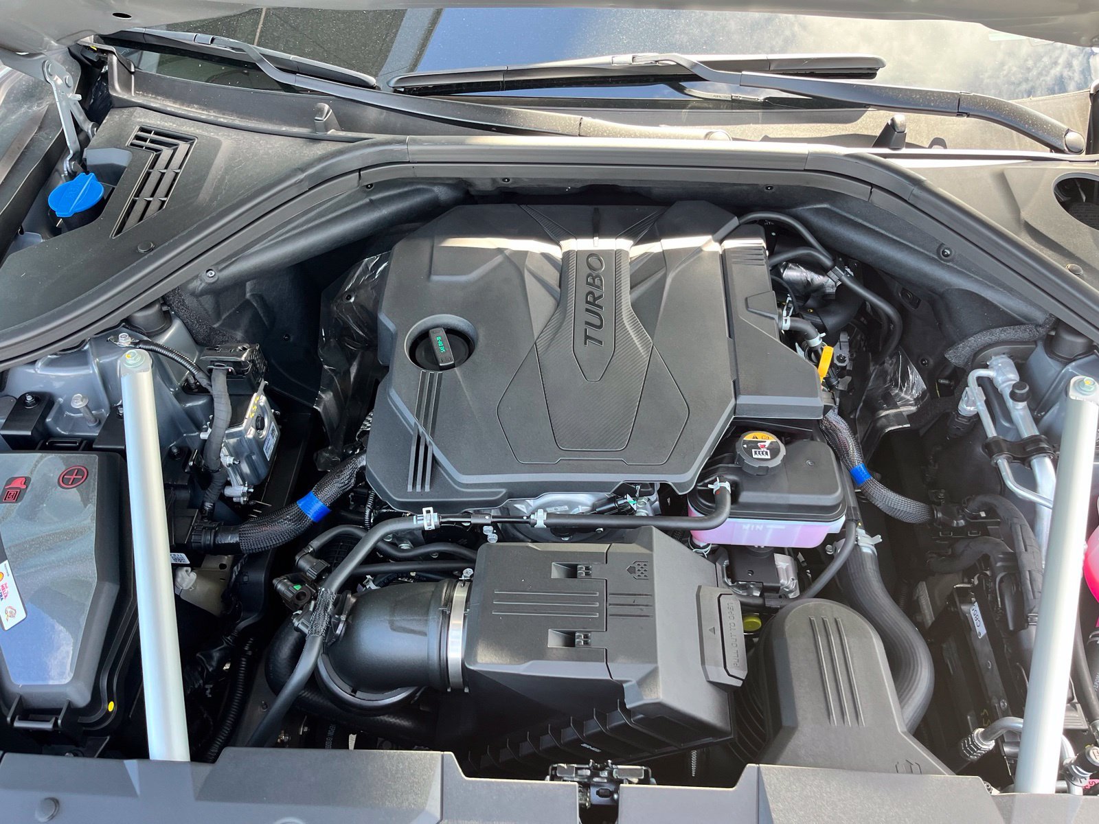 New 2027 Silver Genesis 2.5T SPORT PRESTIGE image 25