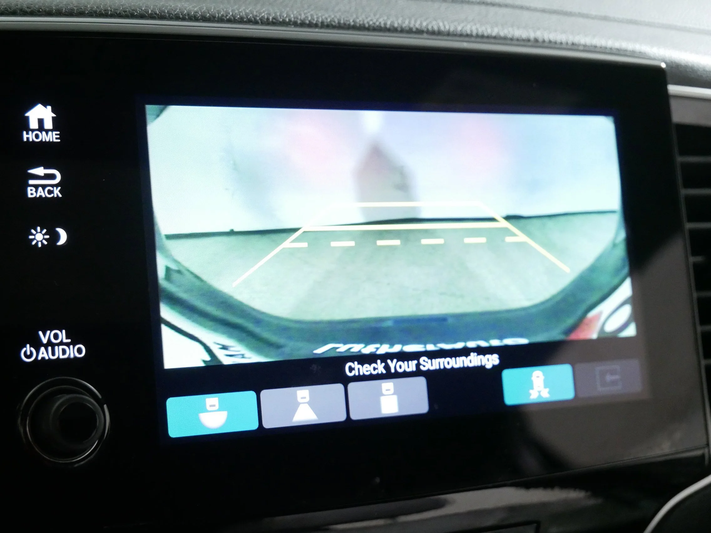 Used 2019 Obsidian Blue Pearl Honda Touring image 33