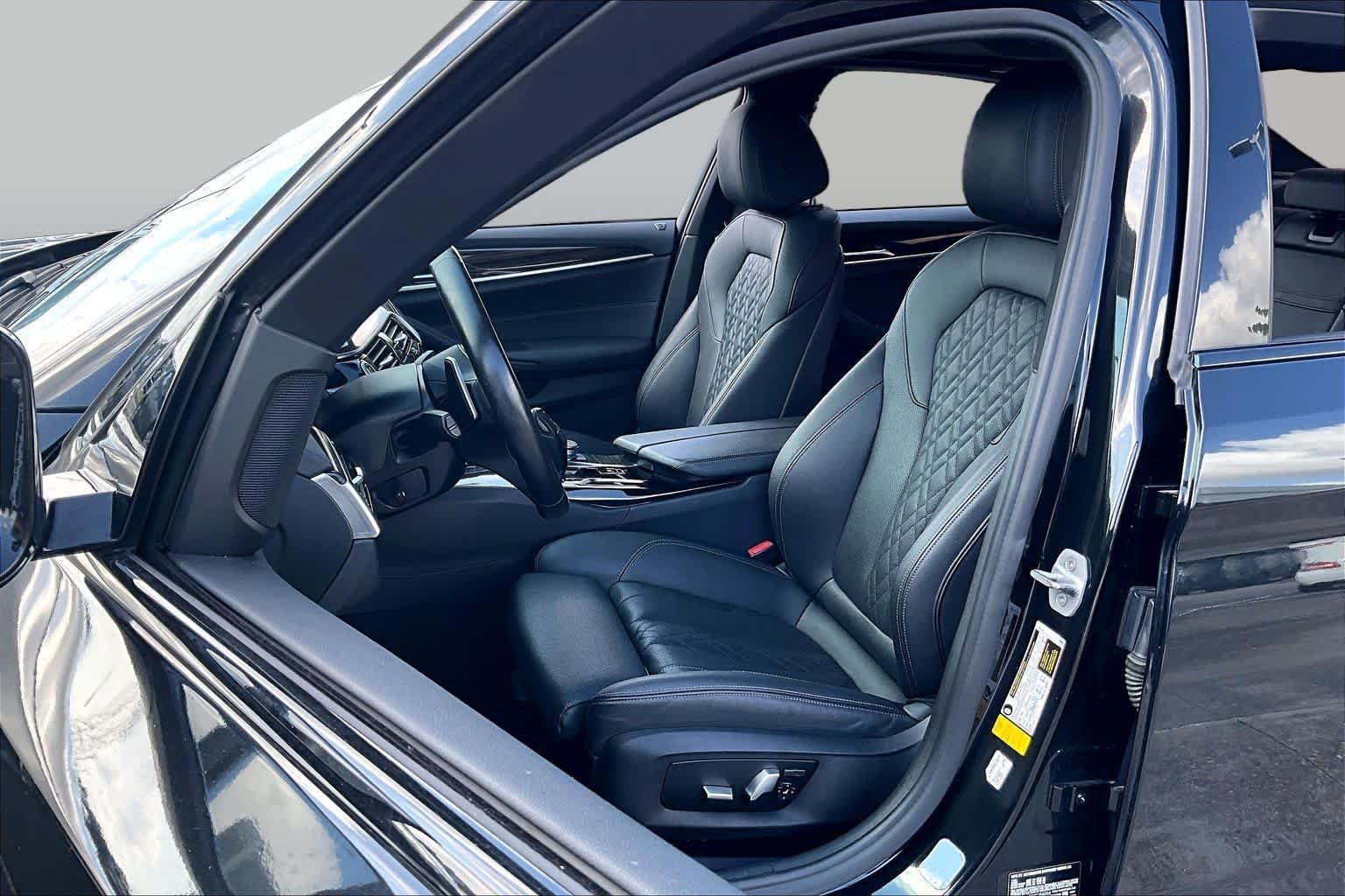 Pre-Owned 2022 BMW 530i 530i