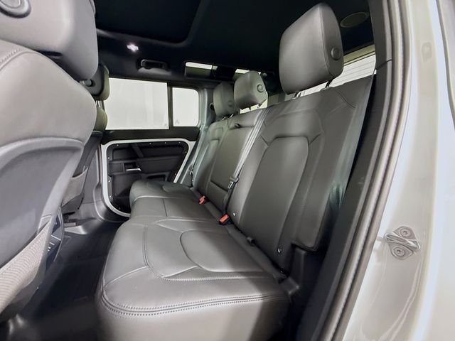 New 2026 Fuji White Land Rover X-Dynamic SE image 24