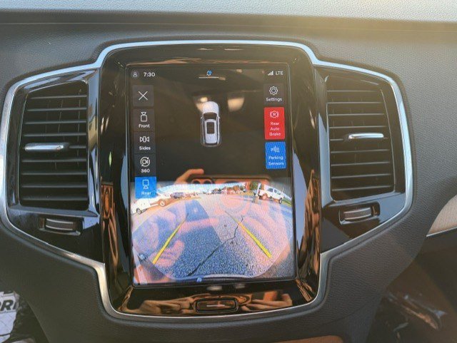 Certified Used 2023 Onyx Black Metallic Volvo Plus Bright Theme image 19